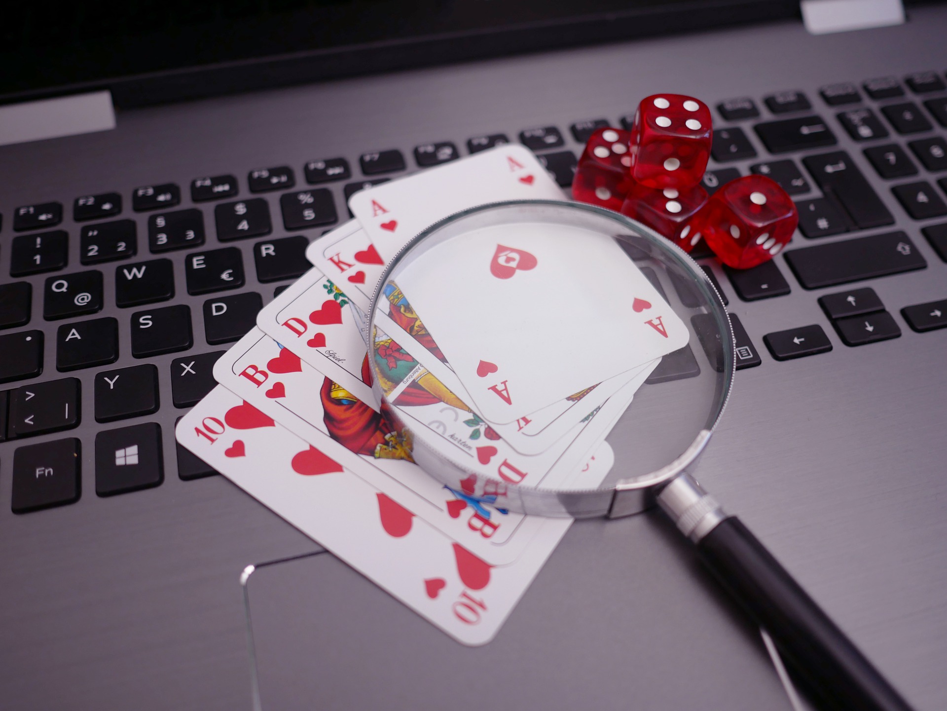 Como são os regulamentos dos casinos online?
